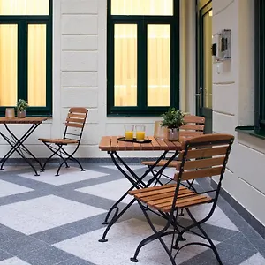 brill-budapest-apartments.inbudapesthotels.com/