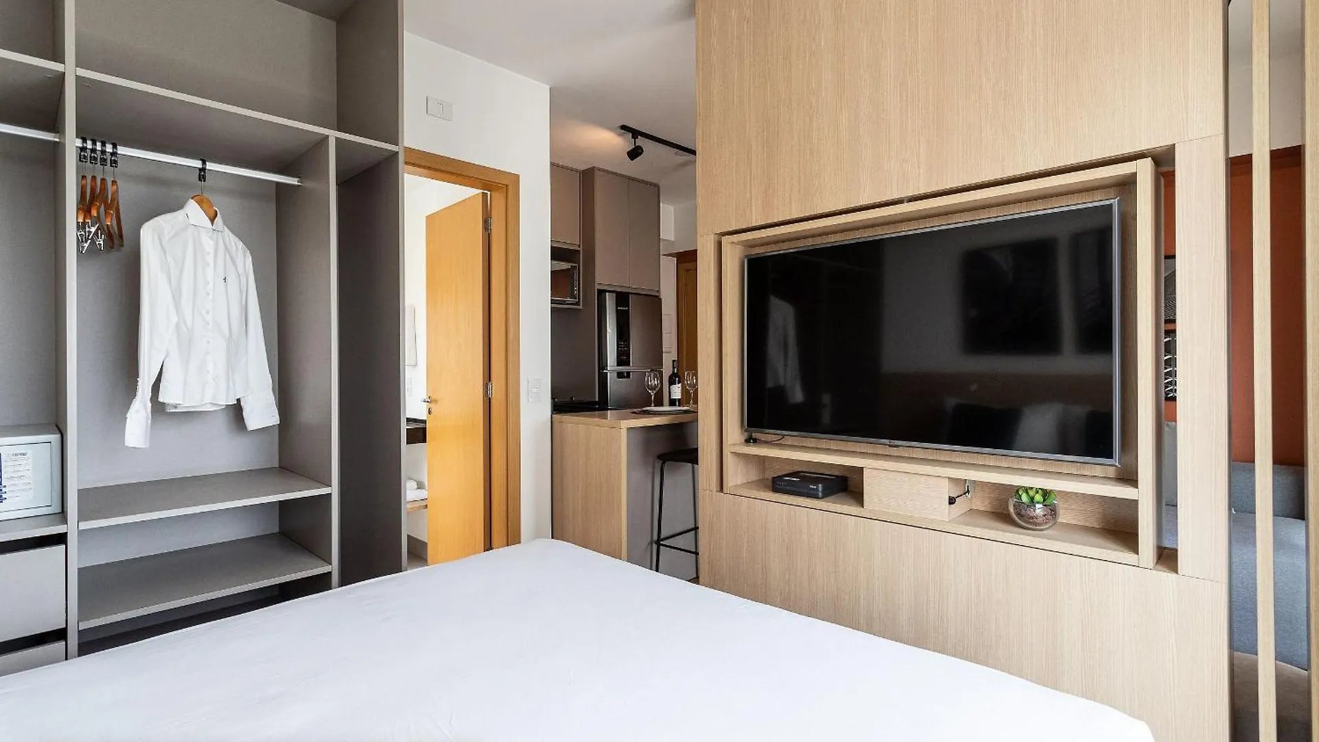 Apartamentos Completos Em Pinheiros A Uma Quadra Da Faria Lima - Homelike São Paulo