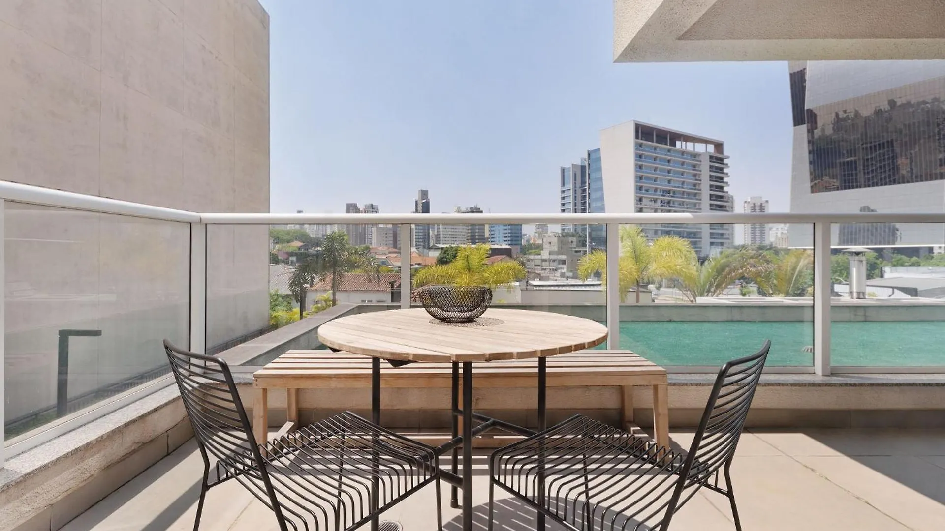 Apartamentos Completos Em Pinheiros A Uma Quadra Da Faria Lima - Homelike São Paulo Brasil